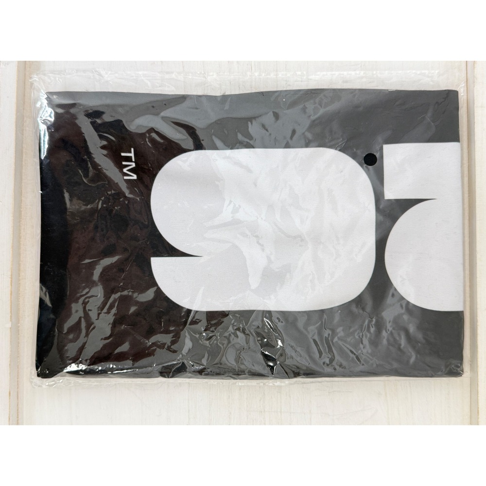 FIFA World Cup 2026 We Are 26 Summer Scarf NIP Black White Verizon Promo